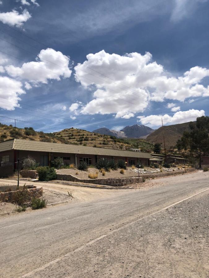 Hotel Las Vicunas Putre Esterno foto