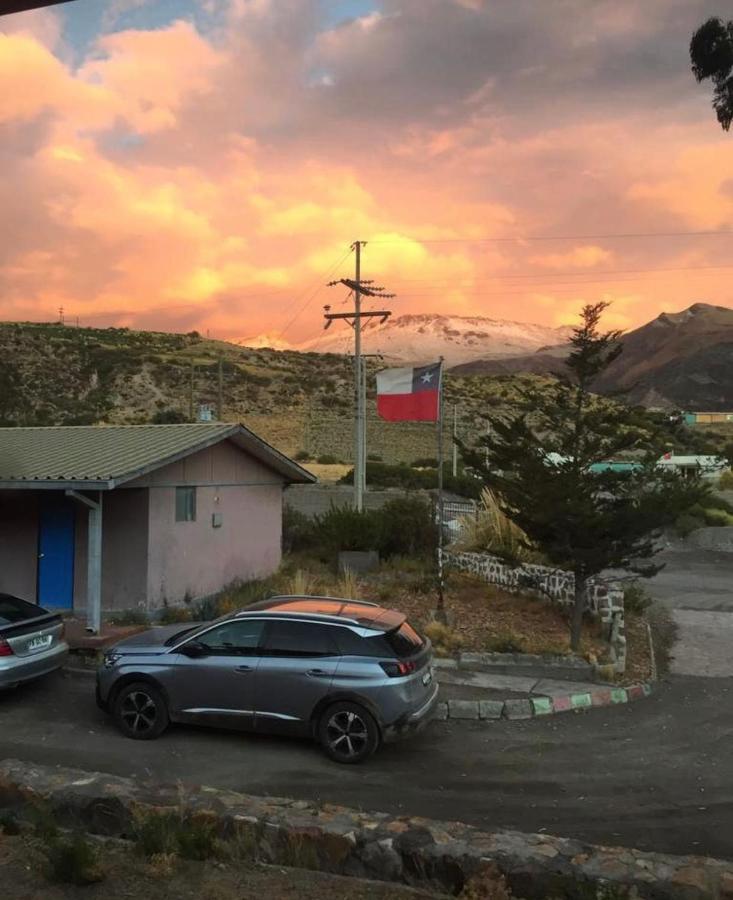Hotel Las Vicunas Putre Esterno foto