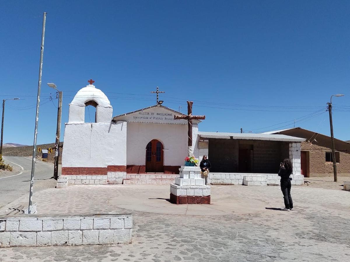 Hotel Las Vicunas Putre Esterno foto